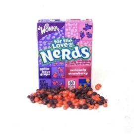 Разноцветное кисло-сладкое драже Nerds Strawberry-grape со вкусом клубника-виноград. 46.7 гр